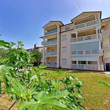 Apartments Elin Sofia Poreč Dış mekan fotoğraf
