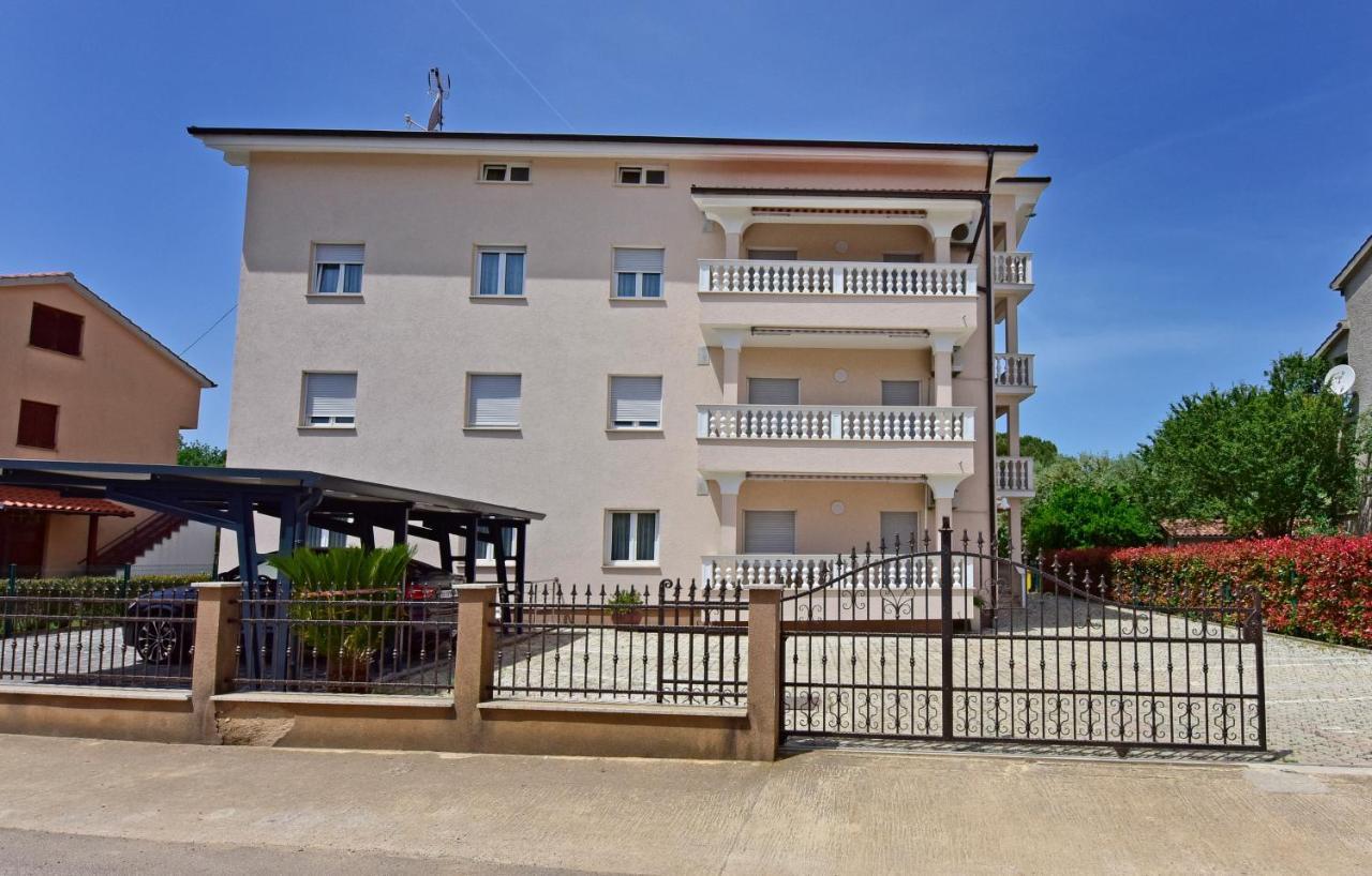 Apartments Elin Sofia Poreč Dış mekan fotoğraf