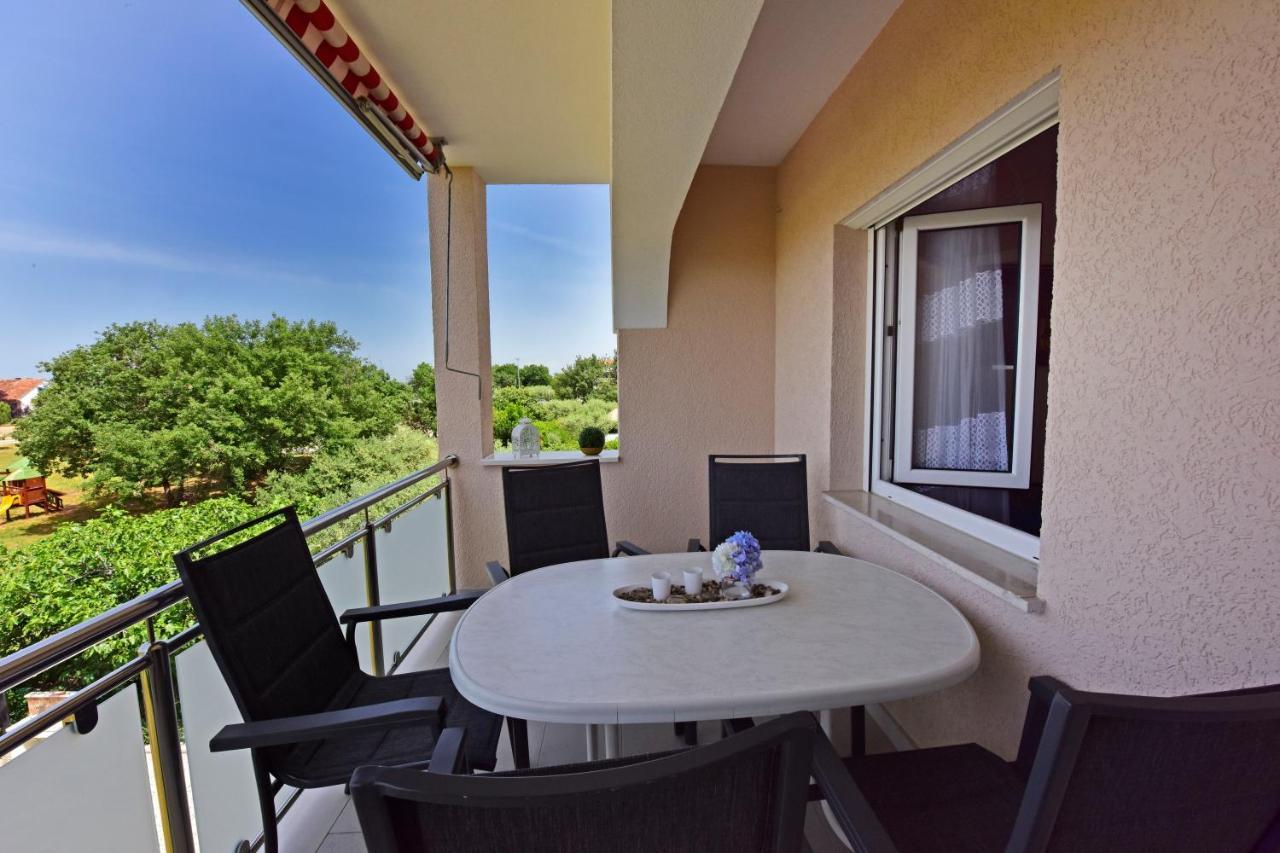 Apartments Elin Sofia Poreč Dış mekan fotoğraf