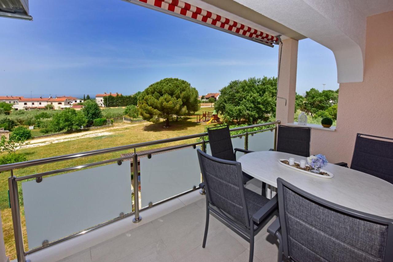 Apartments Elin Sofia Poreč Dış mekan fotoğraf
