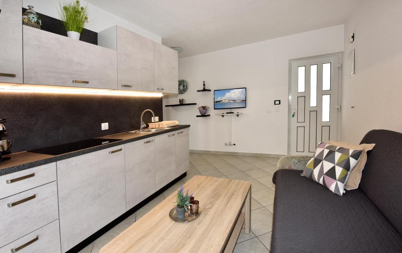 Apartments Elin Sofia Poreč Dış mekan fotoğraf